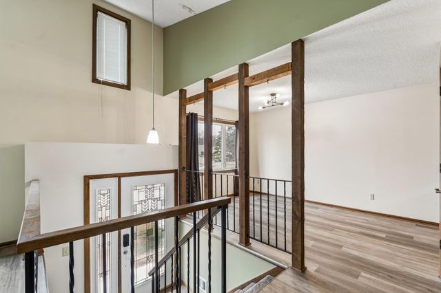 5673 W Bavarian Pass, Fridley, MN 55432