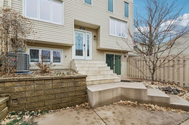 5673 W Bavarian Pass, Fridley, MN 55432