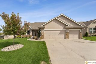 14836 Prairie Star Street, Bennington, NE 68007
