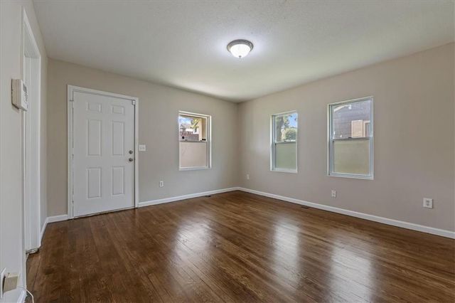 2130 N 32nd Street, Kansas City, KS 66104