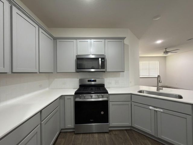 3001 Egan DR, Pflugerville, TX 78660