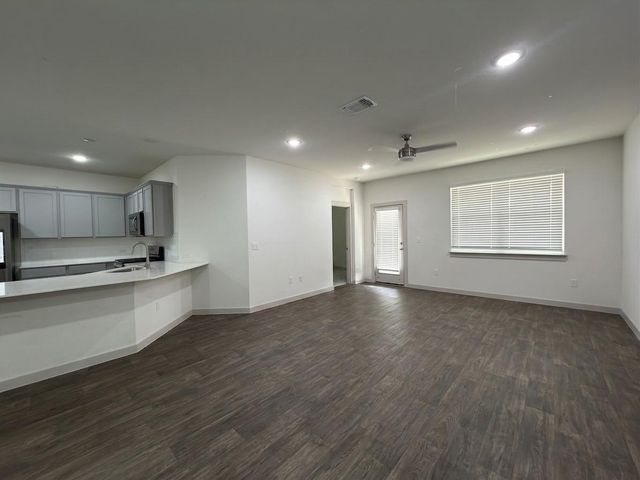 3001 Egan DR, Pflugerville, TX 78660