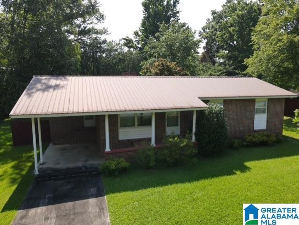 105 EDEN DRIVE, Sylacauga, AL 35150