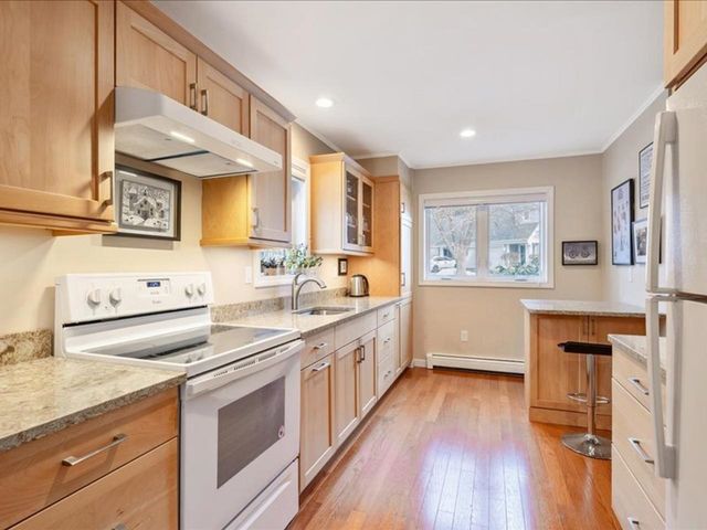 75 Cumberland Road, Burlington, VT 05408