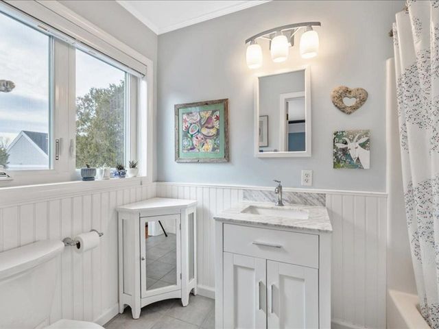 75 Cumberland Road, Burlington, VT 05408