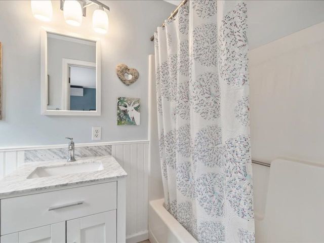 75 Cumberland Road, Burlington, VT 05408