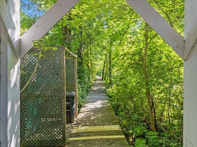 75 Cumberland Road, Burlington, VT 05408