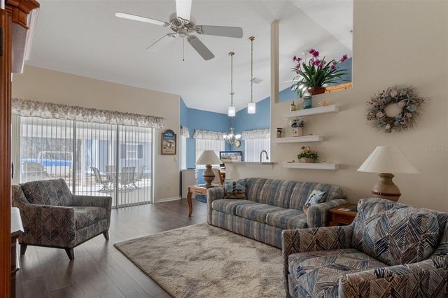 668 W HUMMINGBIRD DRIVE, Citrus Springs, FL 34434