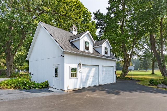 1744 Jackson Road, Penfield, NY 14526