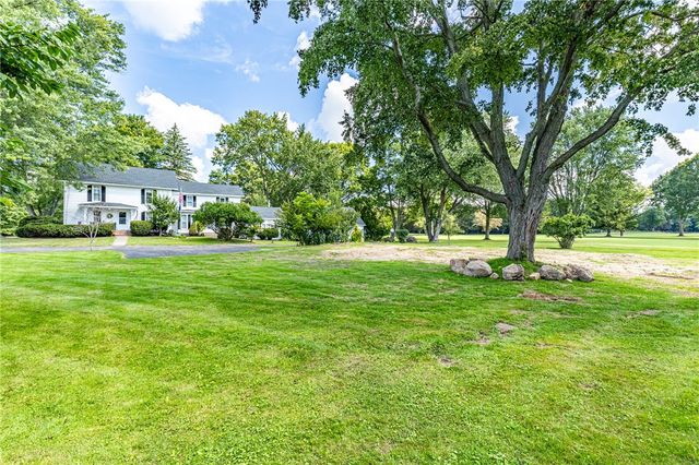 1744 Jackson Road, Penfield, NY 14526