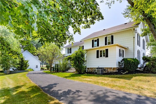1744 Jackson Road, Penfield, NY 14526