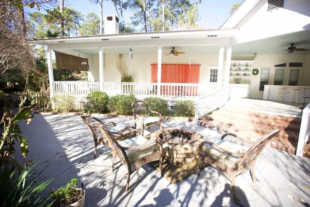 1501 Ridgewood Dr., Columbia, MS 39429