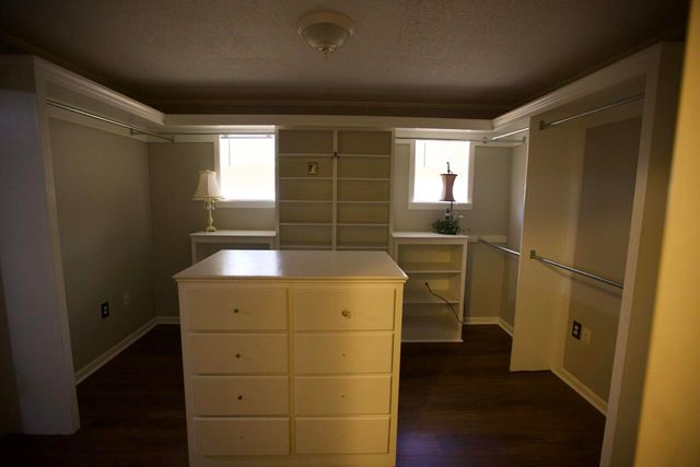 1501 Ridgewood Dr., Columbia, MS 39429