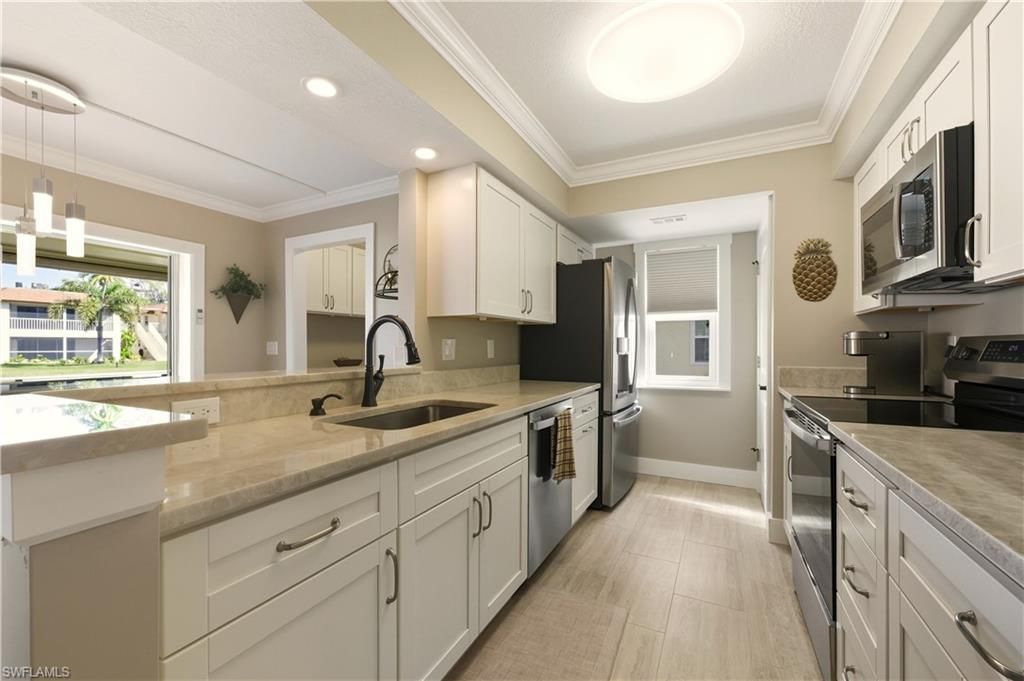 1155 Sandpiper ST B7, NAPLES, FL 34102 — photo 4