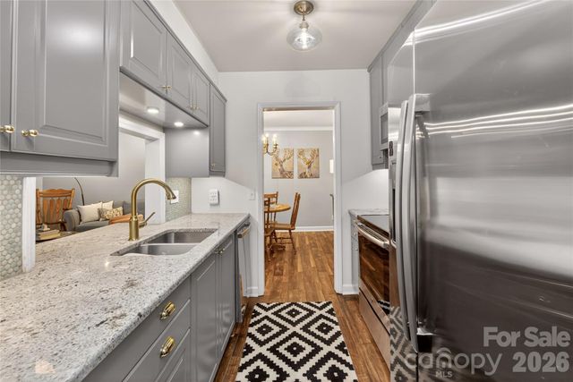 3805 Colony Crossing Drive, Charlotte, NC 28226