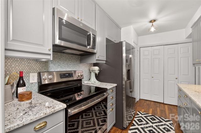 3805 Colony Crossing Drive, Charlotte, NC 28226