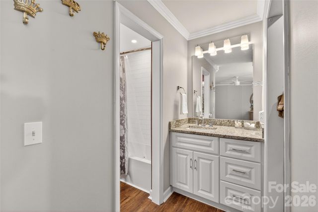 3805 Colony Crossing Drive, Charlotte, NC 28226