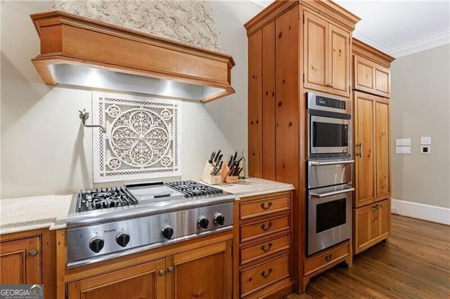 9390 Colonnade Trail, Johns Creek, GA 30022
