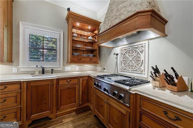 9390 Colonnade Trail, Johns Creek, GA 30022