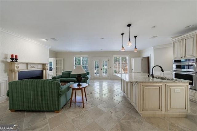 9390 Colonnade Trail, Johns Creek, GA 30022