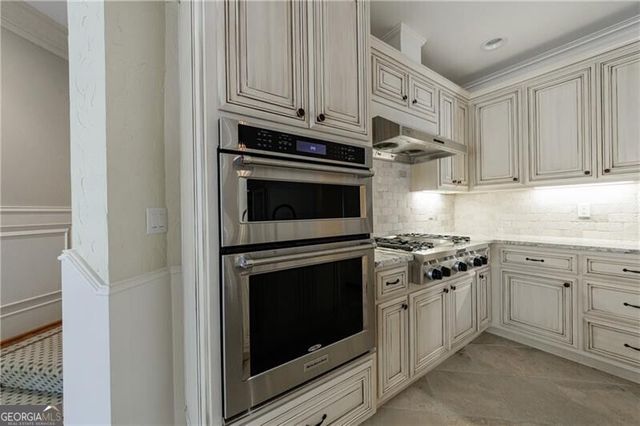 9390 Colonnade Trail, Johns Creek, GA 30022