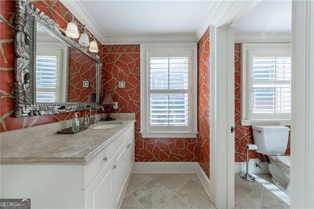 9390 Colonnade Trail, Johns Creek, GA 30022