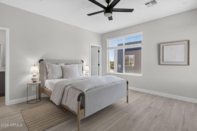 2601 E CLARENDON Avenue 4, Phoenix, AZ 85016