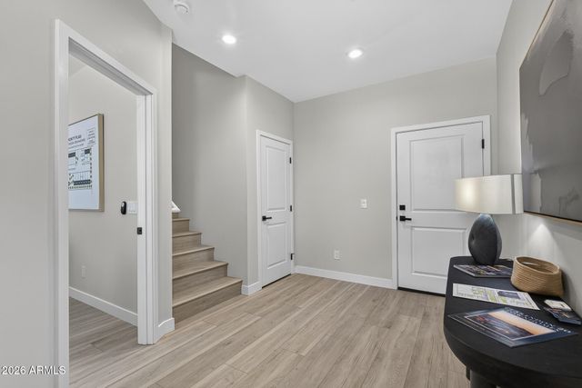 2601 E CLARENDON Avenue 4, Phoenix, AZ 85016