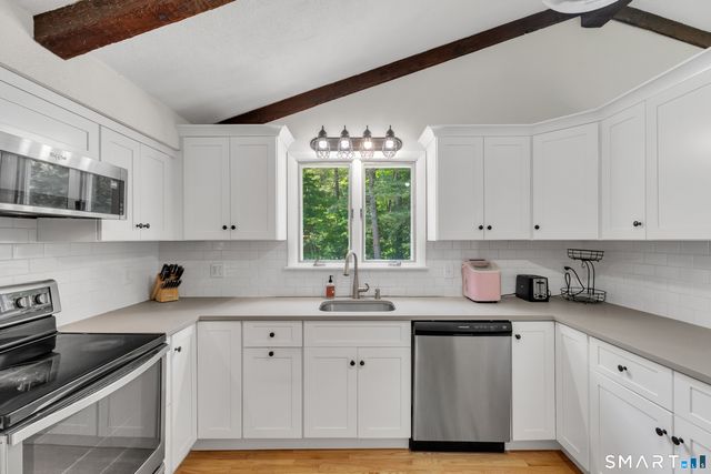 384 Beaver Meadow Road, Haddam, CT 06438