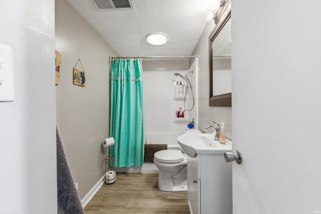 101 N Forest Avenue, Muncie, IN 47304