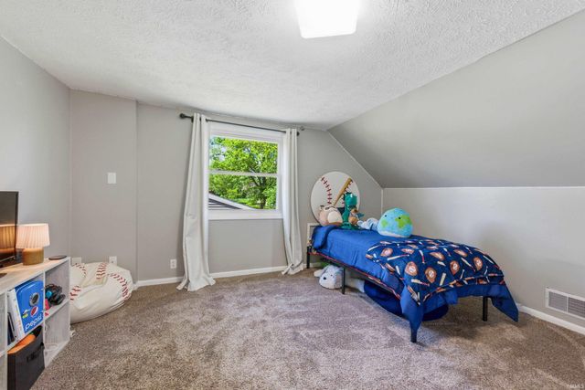 101 N Forest Avenue, Muncie, IN 47304