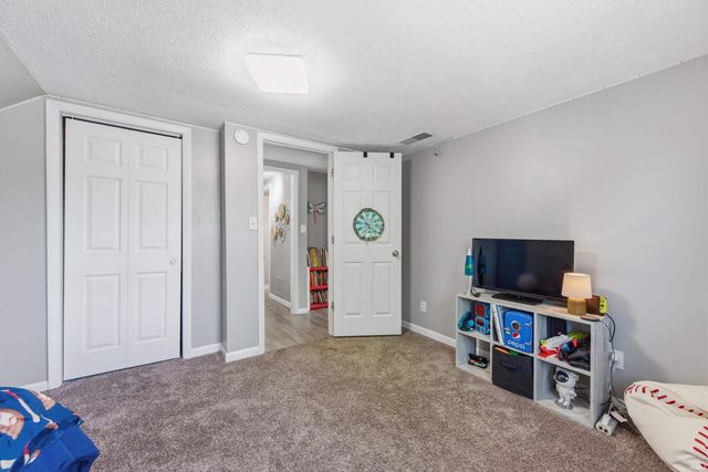 101 N Forest Avenue, Muncie, IN 47304