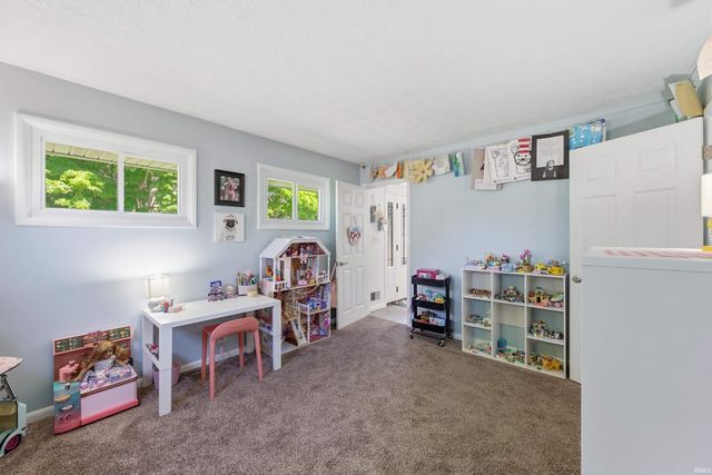 101 N Forest Avenue, Muncie, IN 47304