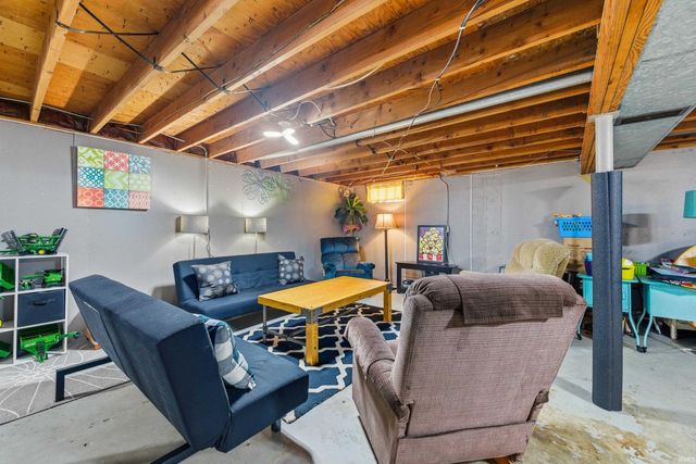 101 N Forest Avenue, Muncie, IN 47304