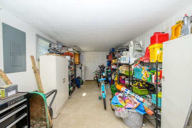 101 N Forest Avenue, Muncie, IN 47304