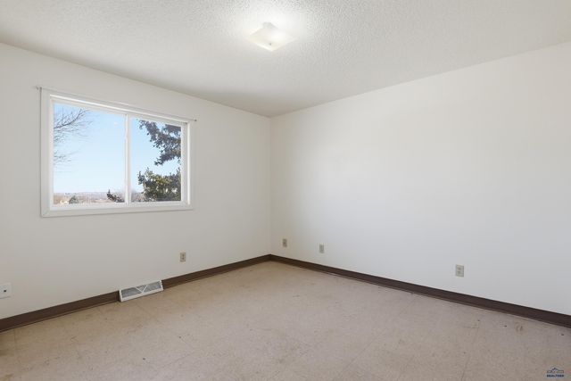 929 SYCAMORE, Rapid City, SD 57701