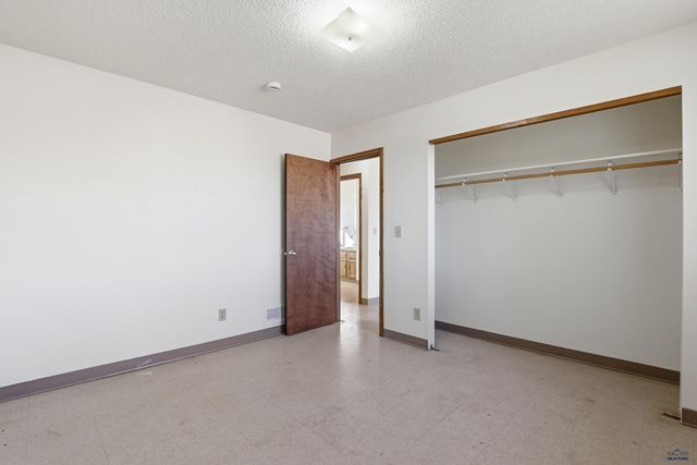 929 SYCAMORE, Rapid City, SD 57701