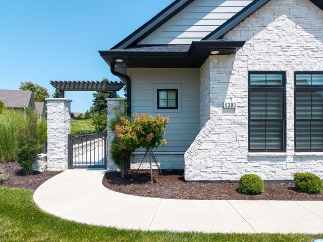 6300 MURANO WAY, Columbia, MO 65201