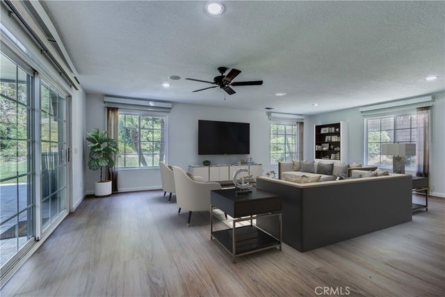 617 Calle Santa Barbara, San Dimas, CA 91773