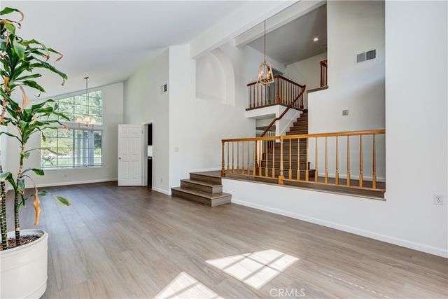 617 Calle Santa Barbara, San Dimas, CA 91773