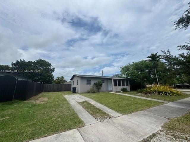 9815 Pan American Dr, Cutler Bay, FL 33189