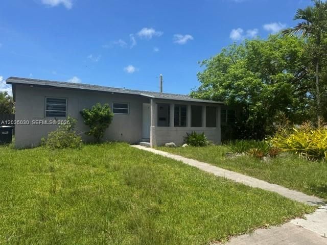 9815 Pan American Dr, Cutler Bay, FL 33189