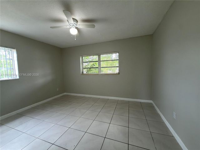 9815 Pan American Dr, Cutler Bay, FL 33189