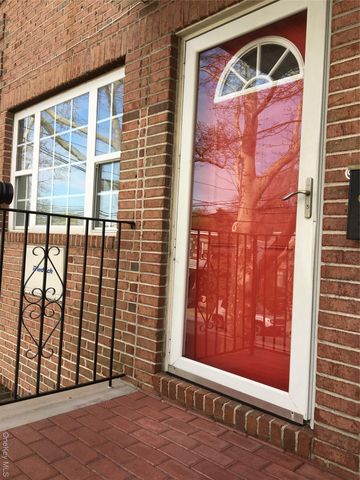 8281 88th Place, Glendale, NY 11385