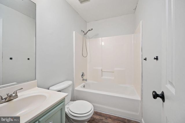 518 MONTGOMERY DR, Ruther Glen, VA 22546
