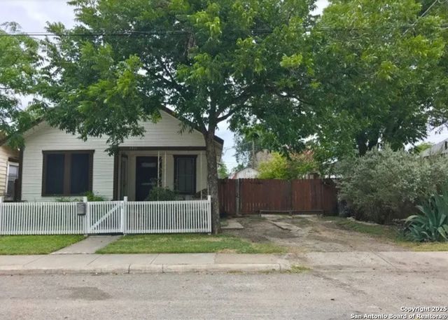 1811 San Fernando, San Antonio, TX 78207