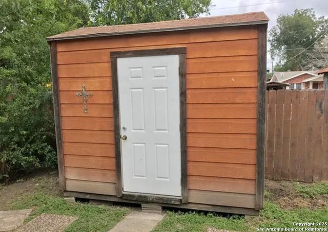 1811 San Fernando, San Antonio, TX 78207