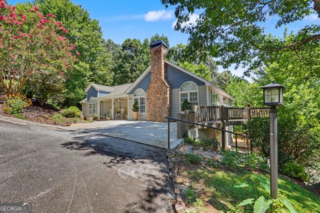 174 Bell Colony Road, Dillard, GA 30537