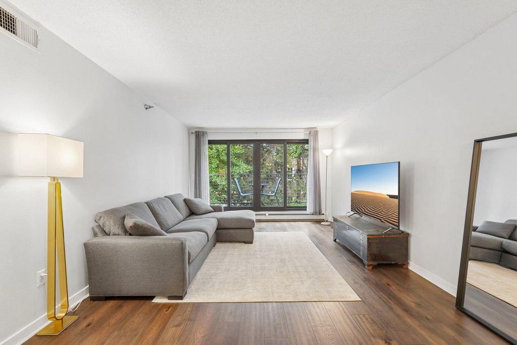 52 Groveland Terrace A412, Minneapolis, MN 55403 — photo 2