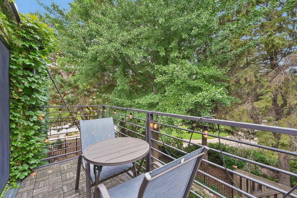 52 Groveland Terrace A412, Minneapolis, MN 55403 — photo 5